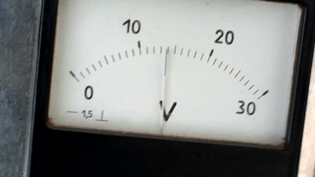 Зарядка АКБ не снимая клем (3 правила) смотреть онлайн