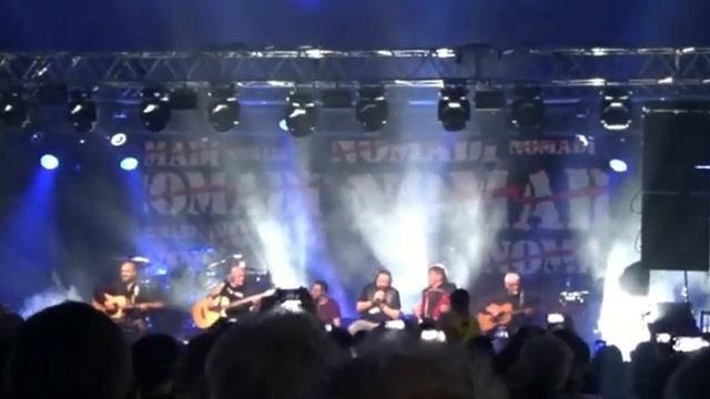 Le parole di Augusto e "SERA BOLOGNESE" - NOMADI a Novellara 17-02-2024 смотреть онлайн