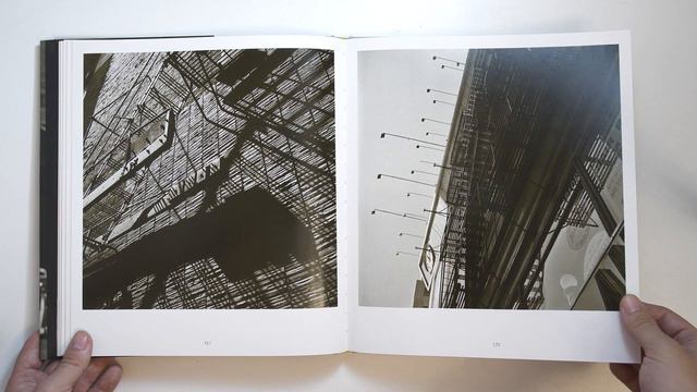 Vivian Maier - Street Photographer | Edited by John Maloof смотреть онлайн