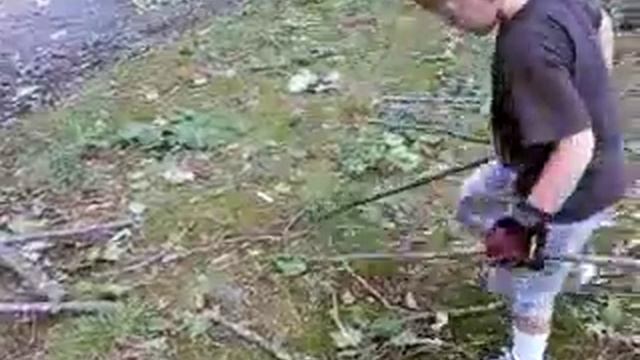 Asher helps Daddy clean up after the storm смотреть онлайн