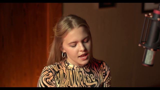 For No One - Beatles - Cover by Emily Linge (orchestrated) смотреть онлайн