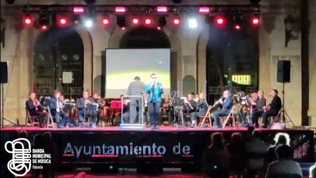 Rebobinando el mejor Pop de los '80 con Infinity y la BMM de Palencia смотреть онлайн