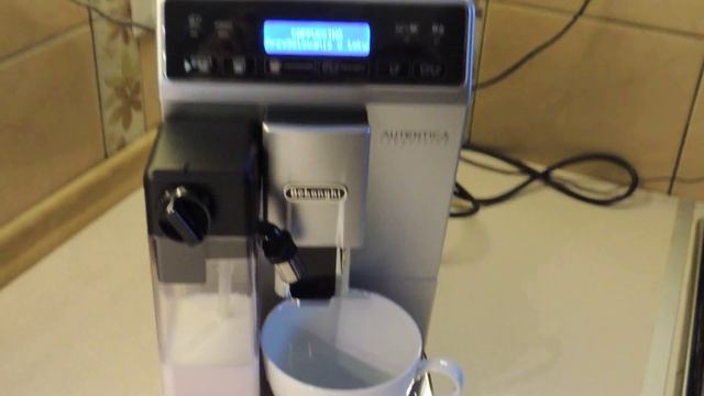 DeLonghi Autentica Cappuccino ETAM 29.660.SB - Instalacja Zbiornika Na Mleko + Zaparzanie Cappuccin