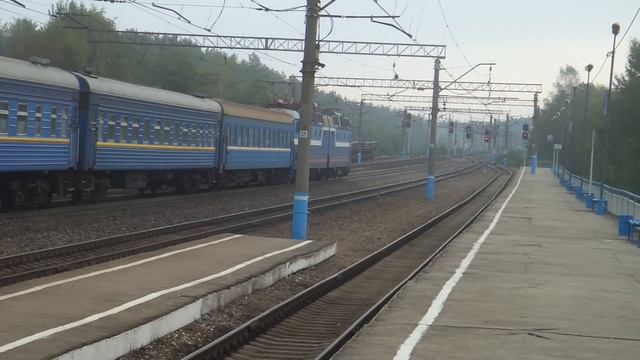 Скорый поезд №62 Николаев-Москва. Отправление поезда. Калуга-2. ЧС7-014. The fast train to Moscow. смотреть онлайн