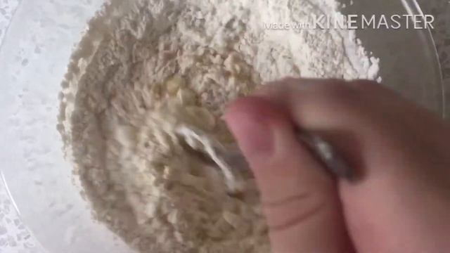 Пирог с мандаринами!!! Не хватило теста, мало мандаринов!!! Вкусный пирог дома! смотреть онлайн