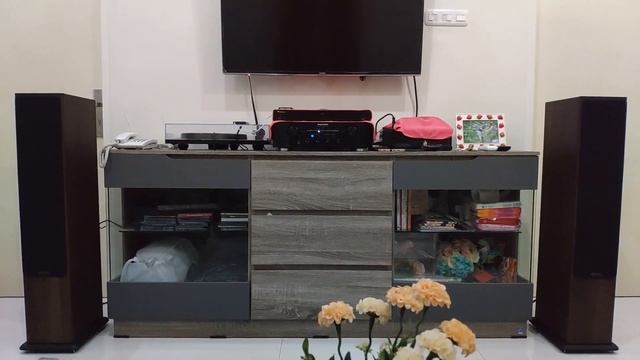 Review Sony NW A56 DSD Monitor Audio Bronze 6 Marantz PM7004 upgraded from PM5005 смотреть онлайн