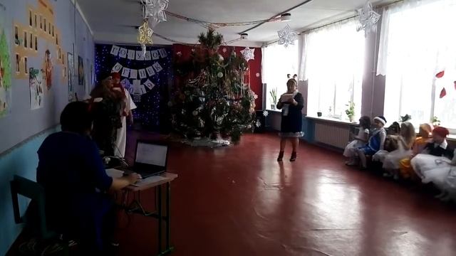 Новогодний утренник смотреть онлайн