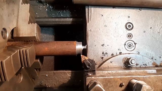 точение резцом с механической пластиной смотреть онлайн