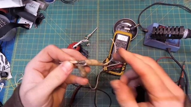 Milwaukee M12 Soldering Iron: Troubleshooting and Repair with no special tools смотреть онлайн