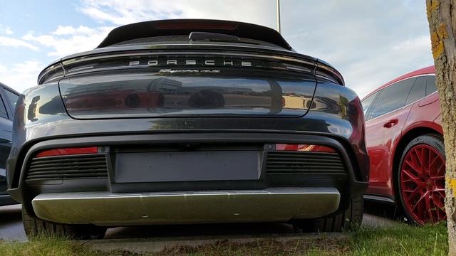 New 2022 Porsche Taycan Cross Turismo: First Look & Walkaround!