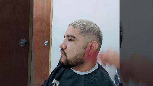 - Tutorial | Low Fade y Barba Desvanecida simple y sencillo смотреть онлайн