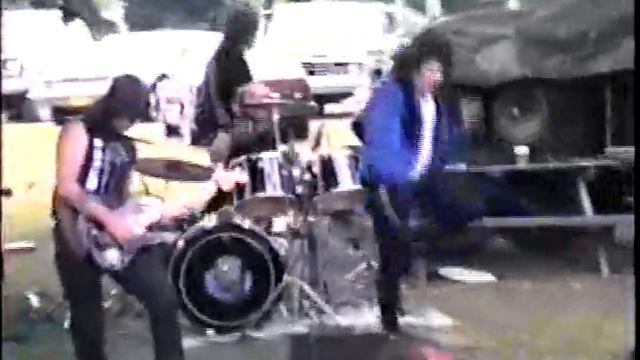 Dracon Live at Red Banks Maiden Power Slave смотреть онлайн