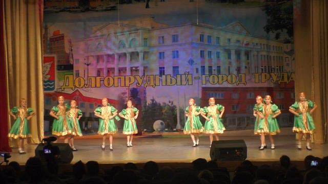 Отчётный концерт коллектива "Волшебники". ДК Вперёд" 22 апреля 2018 года.,16 смотреть онлайн