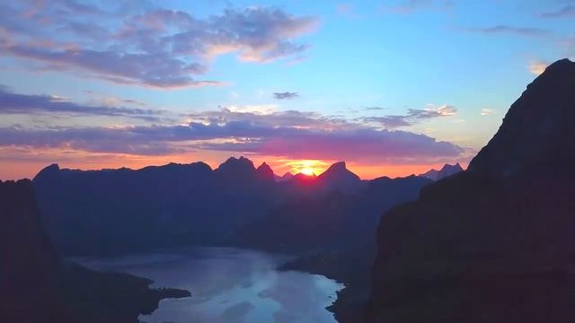 Музыка для снятия стресса и тревоги смотреть онлайн