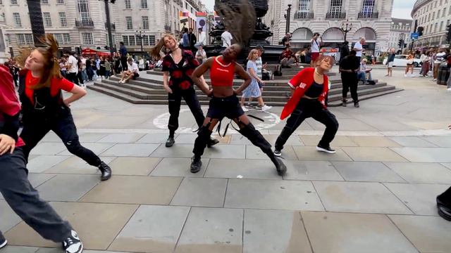 [KPOP IN PUBLIC LONDON] ENHYPEN (엔하이픈) - 'Future Perfect (Pass the Mic)’ || Dance Cover by LVL19 смотреть онлайн