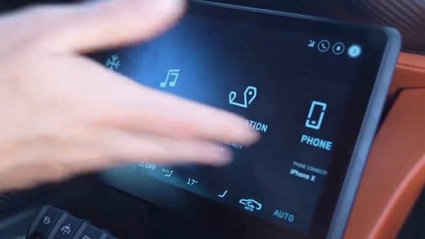 Обзор Rimac Nevera (1914 л.с.): разгон 0-100 км/ч, 1/4 мили, торможение и ДРИФТ!