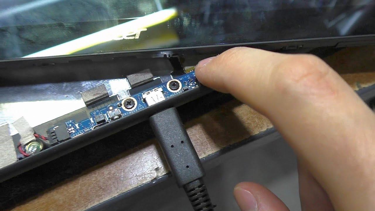 Не включается / Не заряжается. Планшет Acer Iconia Tab A700 / A701 смотреть онлайн