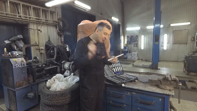 Обзор набора инструмента под брендом "Молоток"! смотреть онлайн