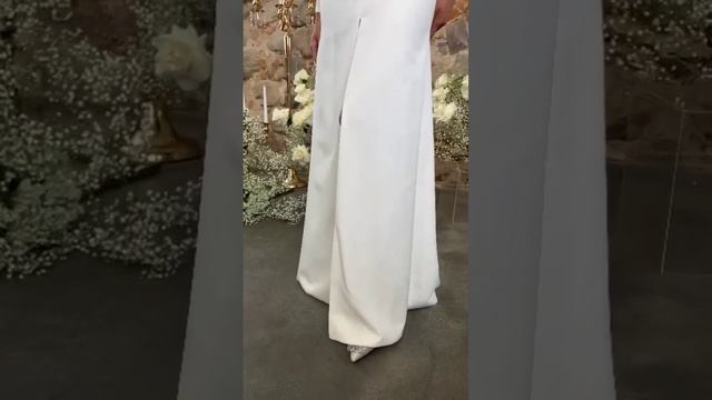 Свадебное платье| невеста 2023| А Вам нравится минимализм?❤️ #шортс #видео #свадебноеплатье смотреть онлайн