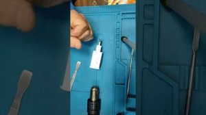 Разбираем зарядное устройство Xiaomi 3.0