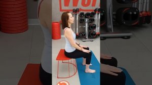 ЙОГА НА СТУЛЕ. Упражнение №1