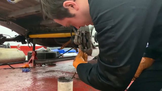 Part 3: Rear axle beam & brake refit on our 205 1.9 GTI project смотреть онлайн