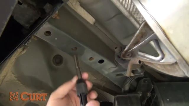 Trailer Hitch Installation  CURT 12221 For 2003 2011 Toyota Matrix & 2003 2010 Pontiac Vibe GT
