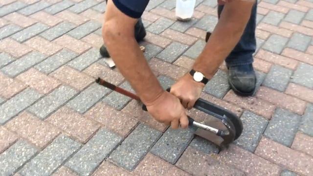 REMOVING BLOCK PAVING смотреть онлайн