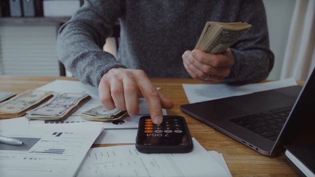 Психология денег. Отношение к деньгам. Заработок денег. Управление деньгами. Зависимость от денег.