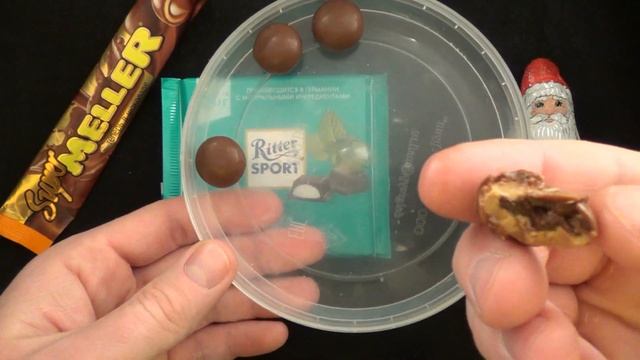 New Candy Unboxing! Ritter SPORT Super MELLER TVIST Chocolate Figurine SANTA CLAUS