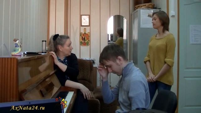 Урок вокала.Поговорили о дыхании в паузе.Исполнение за 10 дней до экзамена смотреть онлайн