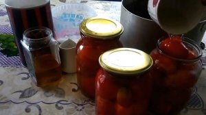 Консервированные помидоры с медом Маринованные помидоры  Как закрыть помидоры на зиму