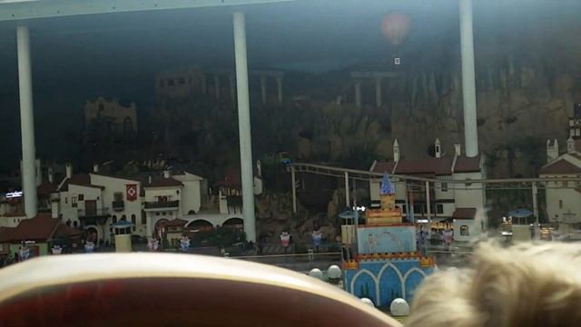 Сеул. Парк развлечений Lotte World.#Аттракцион монорельс. смотреть онлайн