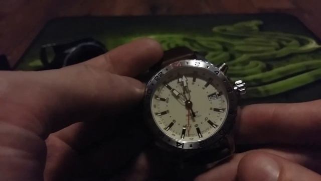 Обзор T2P426-Timex ® 3-GMT mit интеллектуальные кварцевые (tm) технология смотреть онлайн