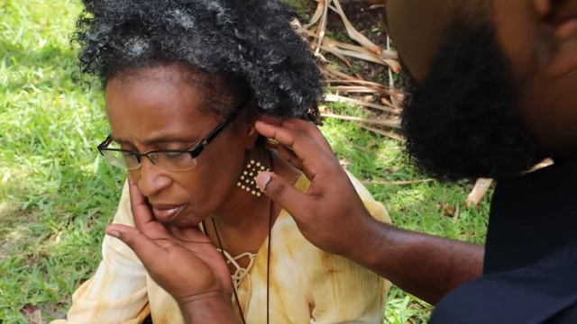 White Cop Arrests Black Grandma With Dementia. The ending will Shock you смотреть онлайн