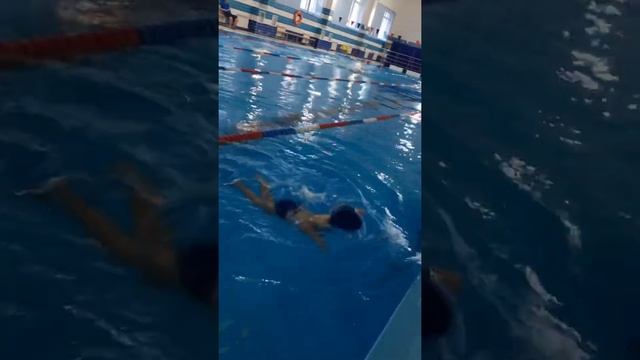 ПЛАВАНИЕ бассейн для детей УРОКИ ПЛАВАНИЯ спорт СОРЕВНОВАНИЯ смотреть онлайн