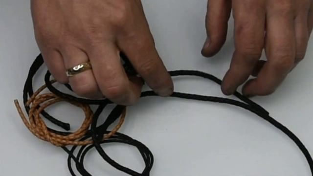 что выбрать кожу или каучук на шею/Каучуковый шнурок/Кожаный шнурок на руку смотреть онлайн