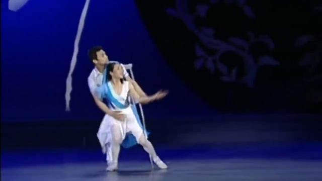 Китайские танцоры-инвалиды Ma Li и Zhai Xiaowei исполнили балет Рука в Руке 2007 смотреть онлайн