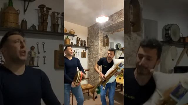 Tarantella Calabrese Zampogna è Tamburello-Uso Antico смотреть онлайн