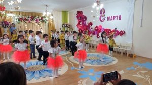 Вход на 8 марта 2020 год (средняя группа) МКДОУ ЦРР детский сад /12 РД