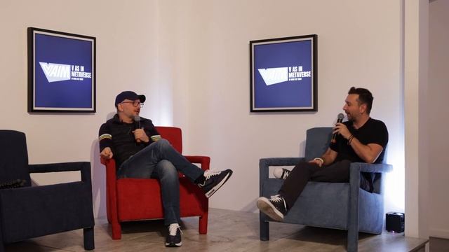 Bootstrapping is not easy - but is awesome смотреть онлайн