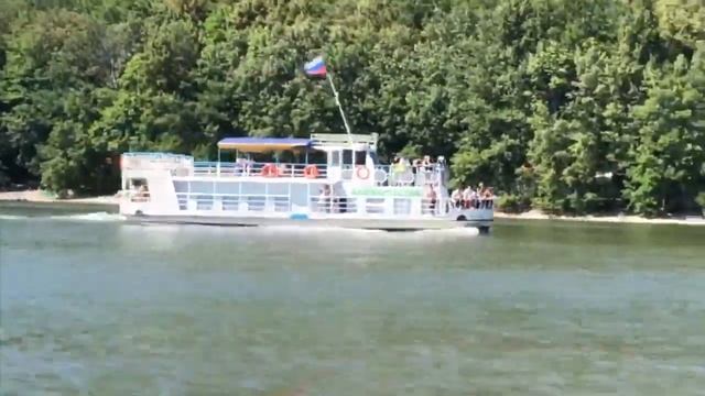 Красота. Прогулка на лодке Касатка-700 спорт по морю, по озеру, по рекам. смотреть онлайн