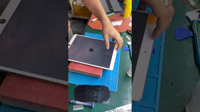 QUY TRÌNH ÉP KÍNH IPAD PRO 10.5 смотреть онлайн