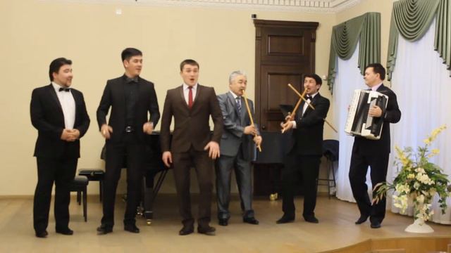 Вокальный ансамбль под аккомпанимент двух кураев и баяна смотреть онлайн