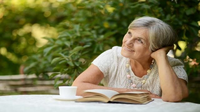 Ольга Поэстова стихотворение "Нет старости" смотреть онлайн