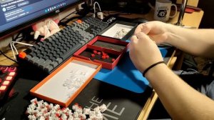 Дешевый мод механической клавиатуры. Redragon Fizz. Шумоизоляция.