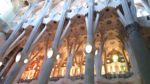 SAGRADA FAMILIA - BARCELONA SPAIN [ HD] смотреть онлайн