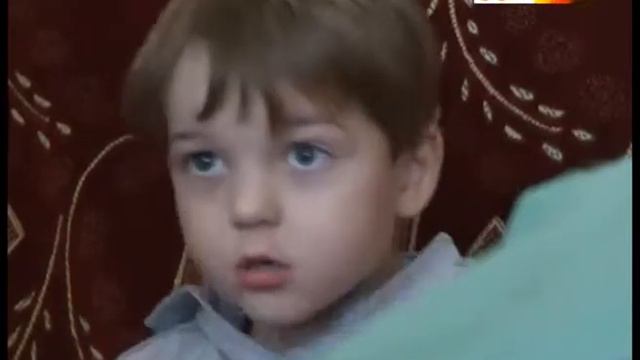 Мать одиночка осталась на улице с тремя детьми смотреть онлайн