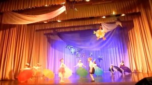 Танец с зонтиками "Радуга"