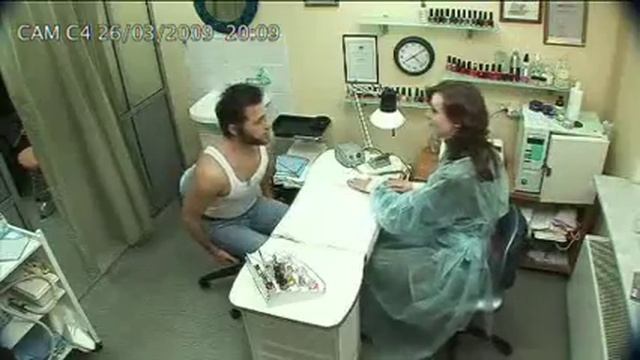 Росомаха на педикюре